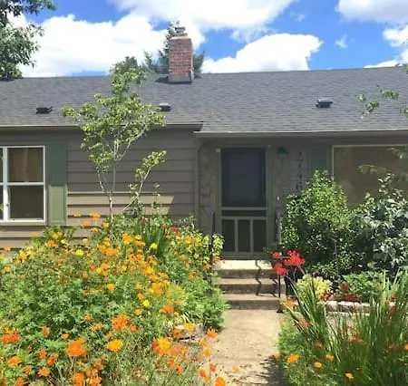 Mbs Guest House In Portland Oregon